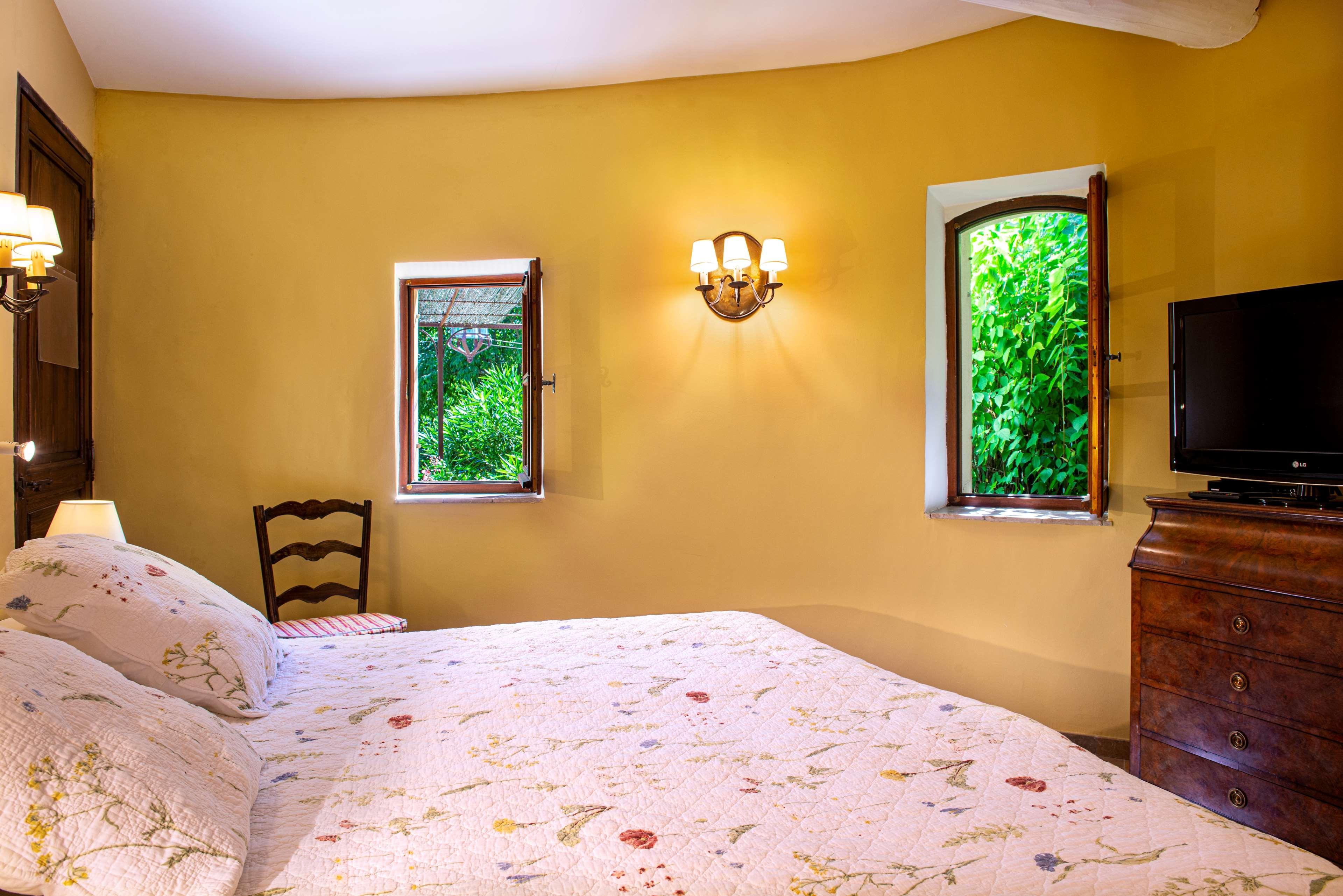 La Bastide Du Calalou; Bw Signature Collection Hotel Moissac-Bellevue