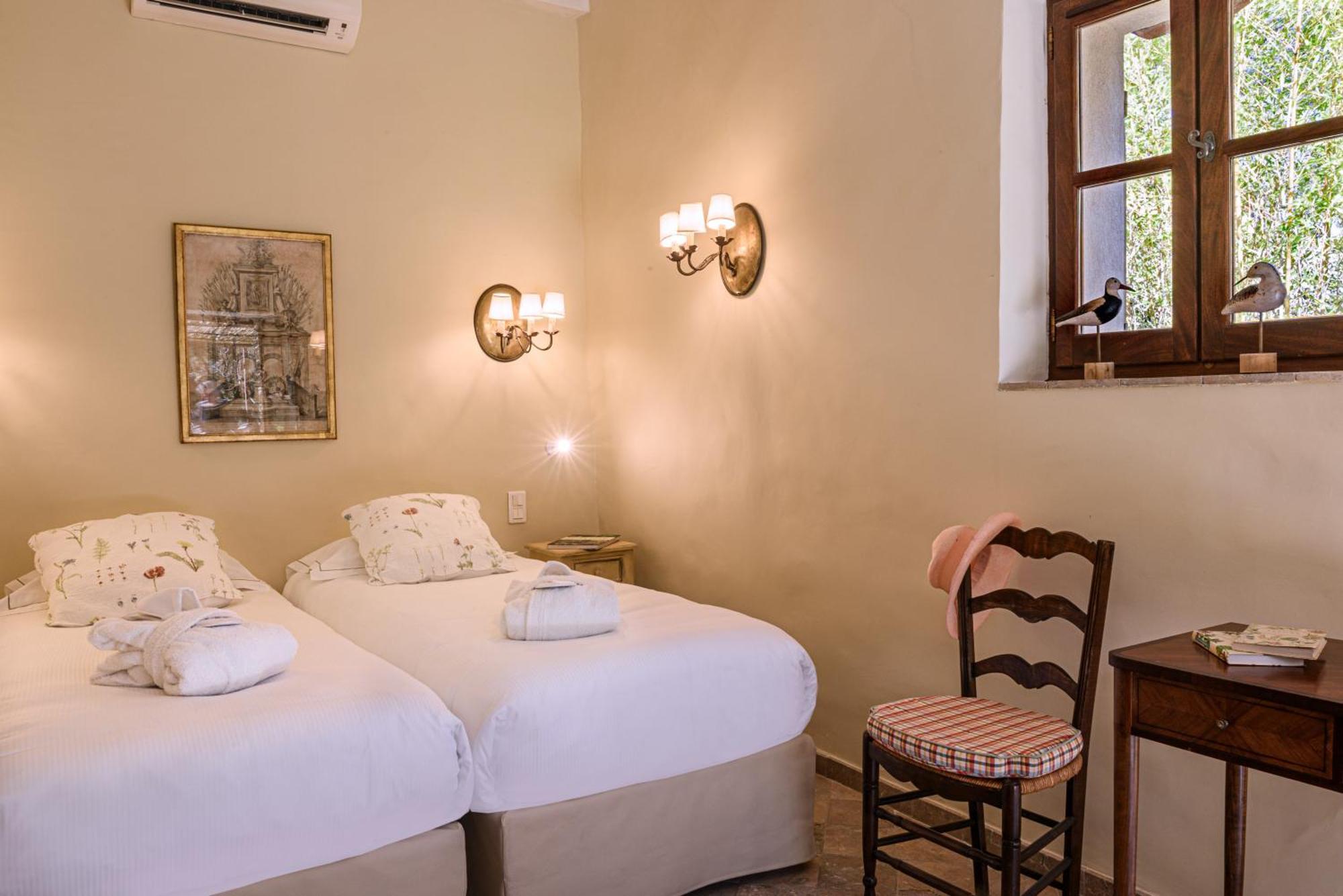 La Bastide Du Calalou; Bw Signature Collection Hotel Moissac-Bellevue