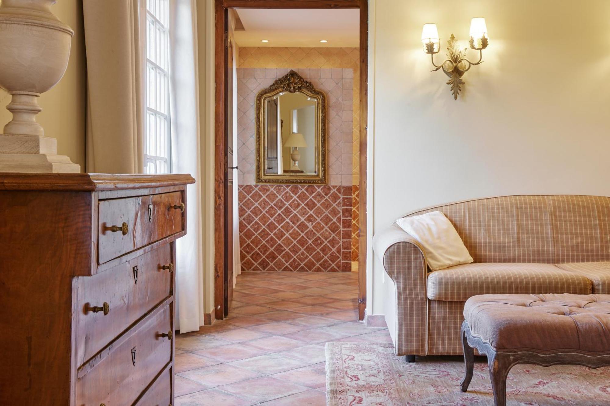 Hotel La Bastide Du Calalou; Bw Signature Collection